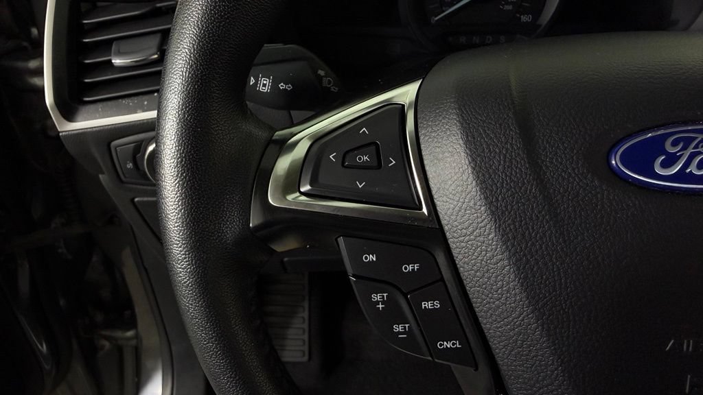Used 2024 Ford Edge SEL AWD/4WD image 17