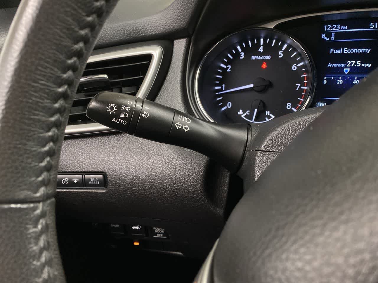Used 2016 Nissan Rogue SL w/ SL Premium Package image 25