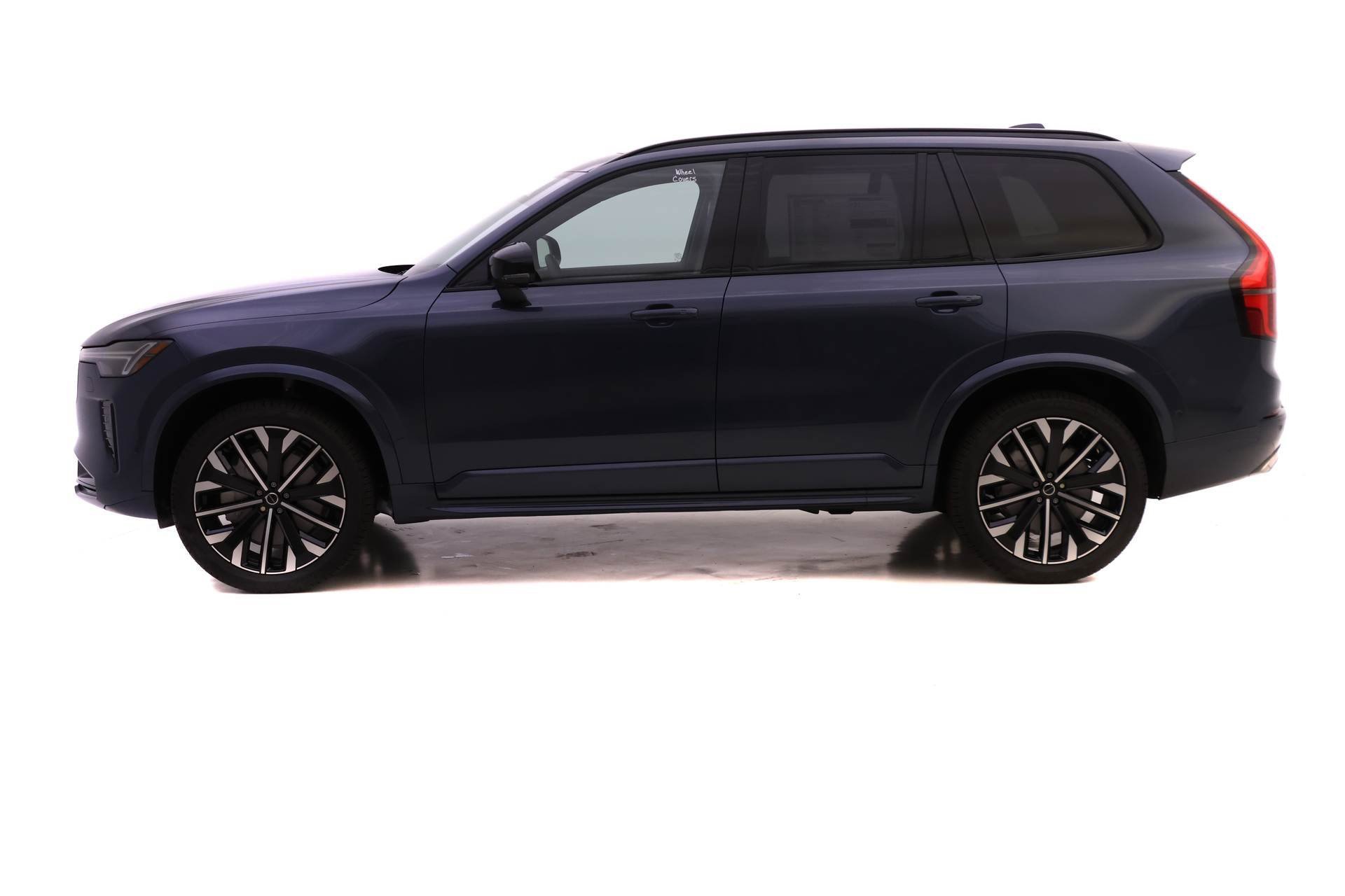 New 2026 Volvo XC90 B6 Ultra w/ Protection Package Premier image 3