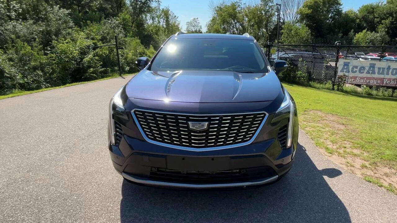 Used 2022 Cadillac XT4 Premium Luxury w/ LPO, Radiant Package image 7