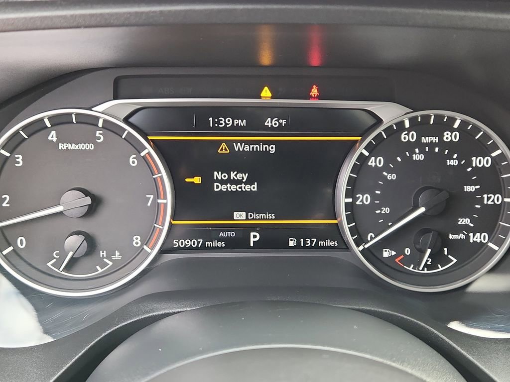 Used 2024 Nissan Rogue SV image 14