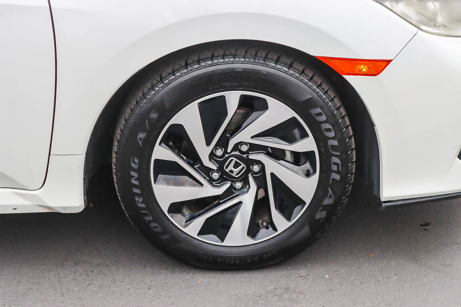 Used 2018 Honda Civic LX image 9