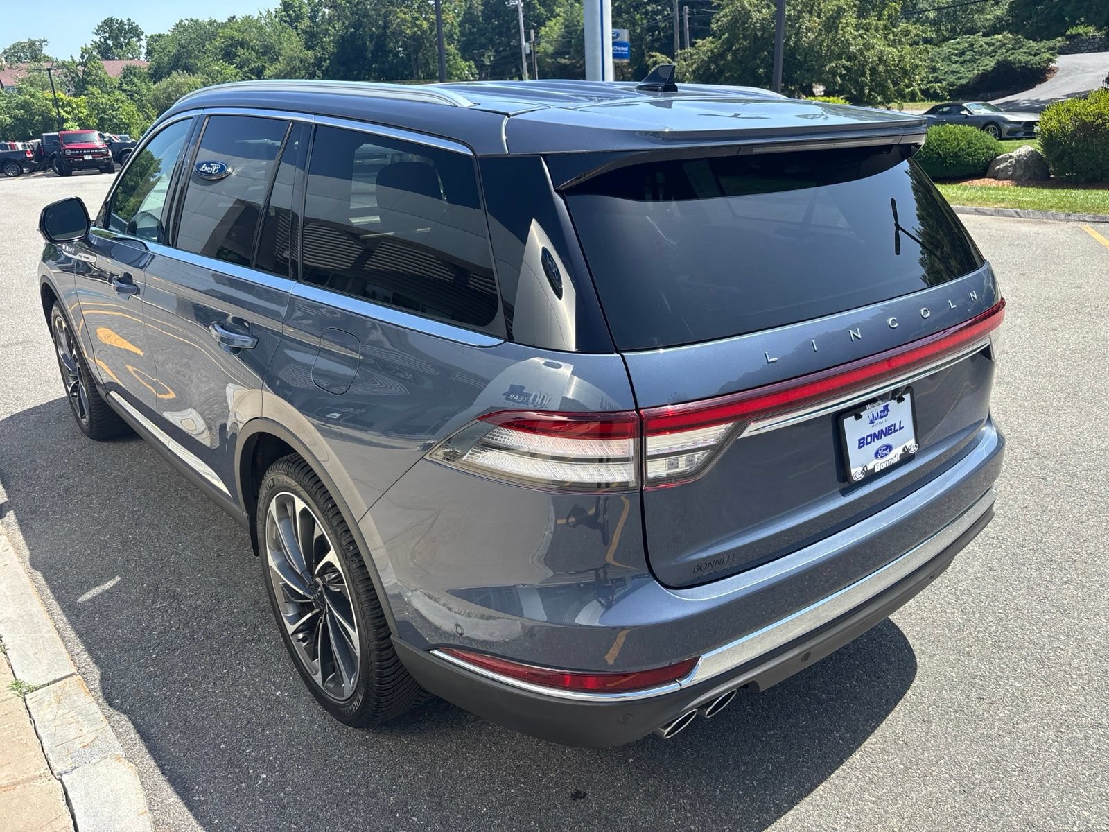 Used 2021 Lincoln Aviator Reserve w/ Equipment Group 201A AWD/4WD image 5