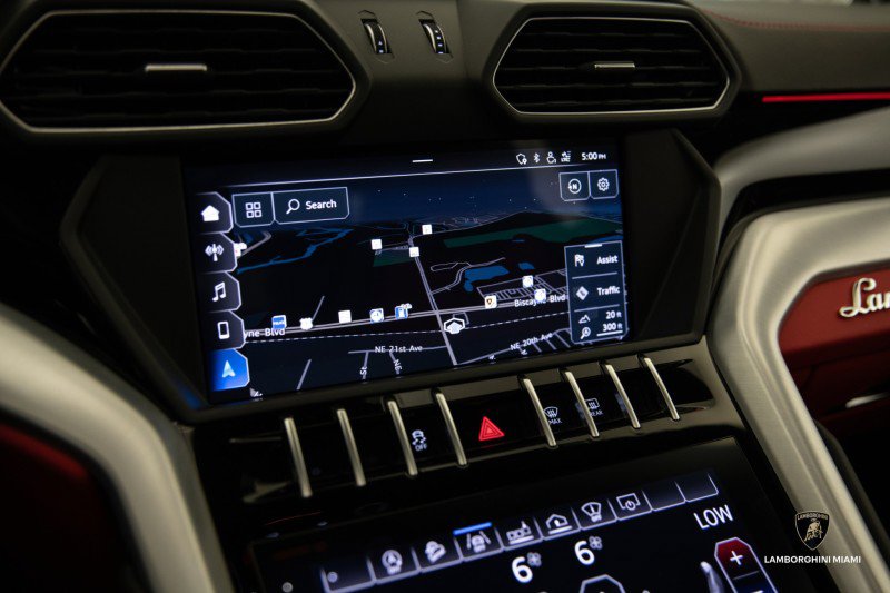 Used 2019 Lamborghini Urus image 56