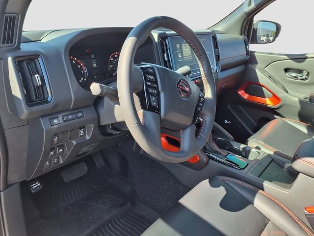 Used 2025 Nissan Frontier PRO-4X w/ Pro Premium Package AWD/4WD image 17
