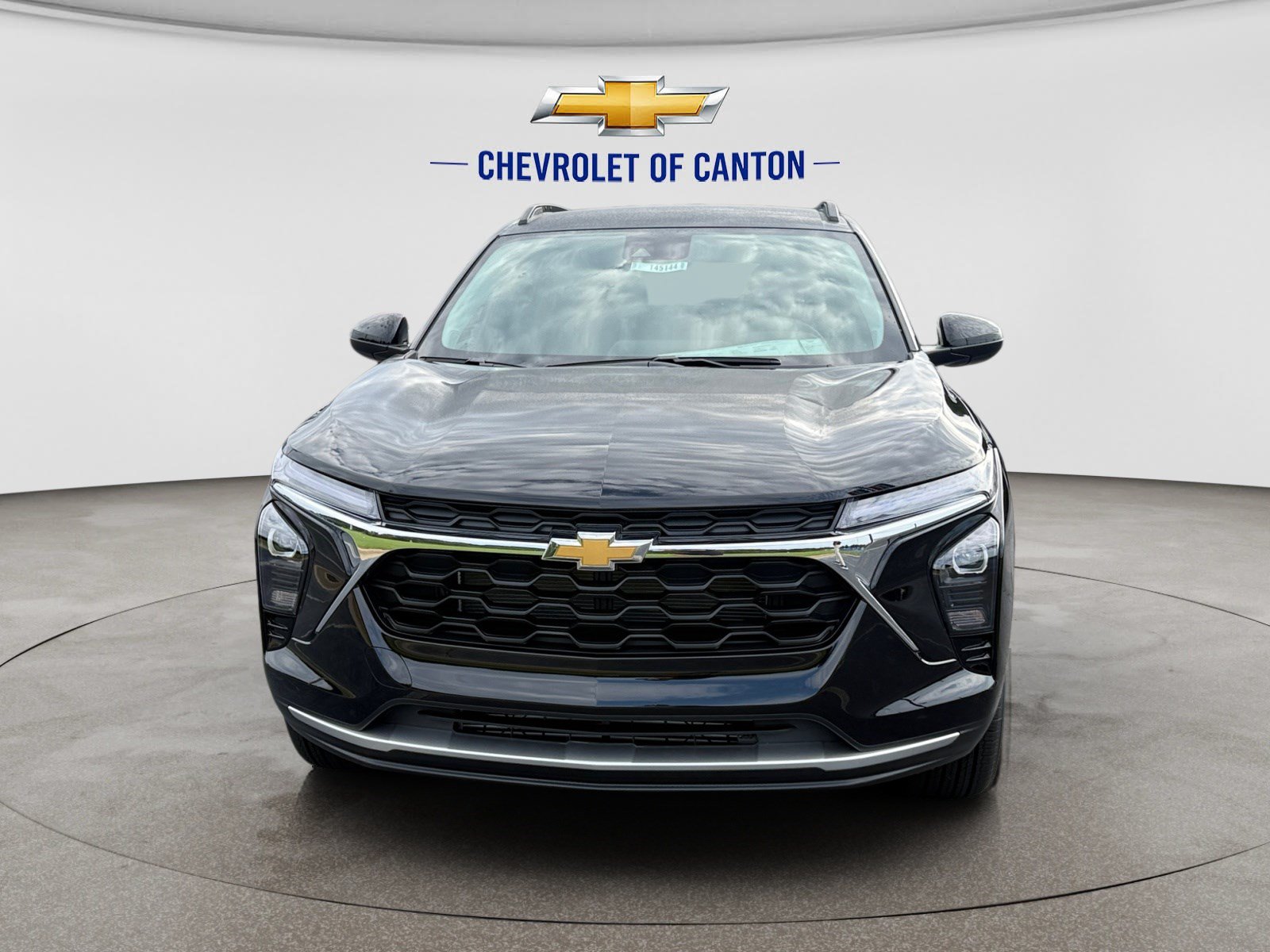 New 2026 Chevrolet Trax LT FWD image 2