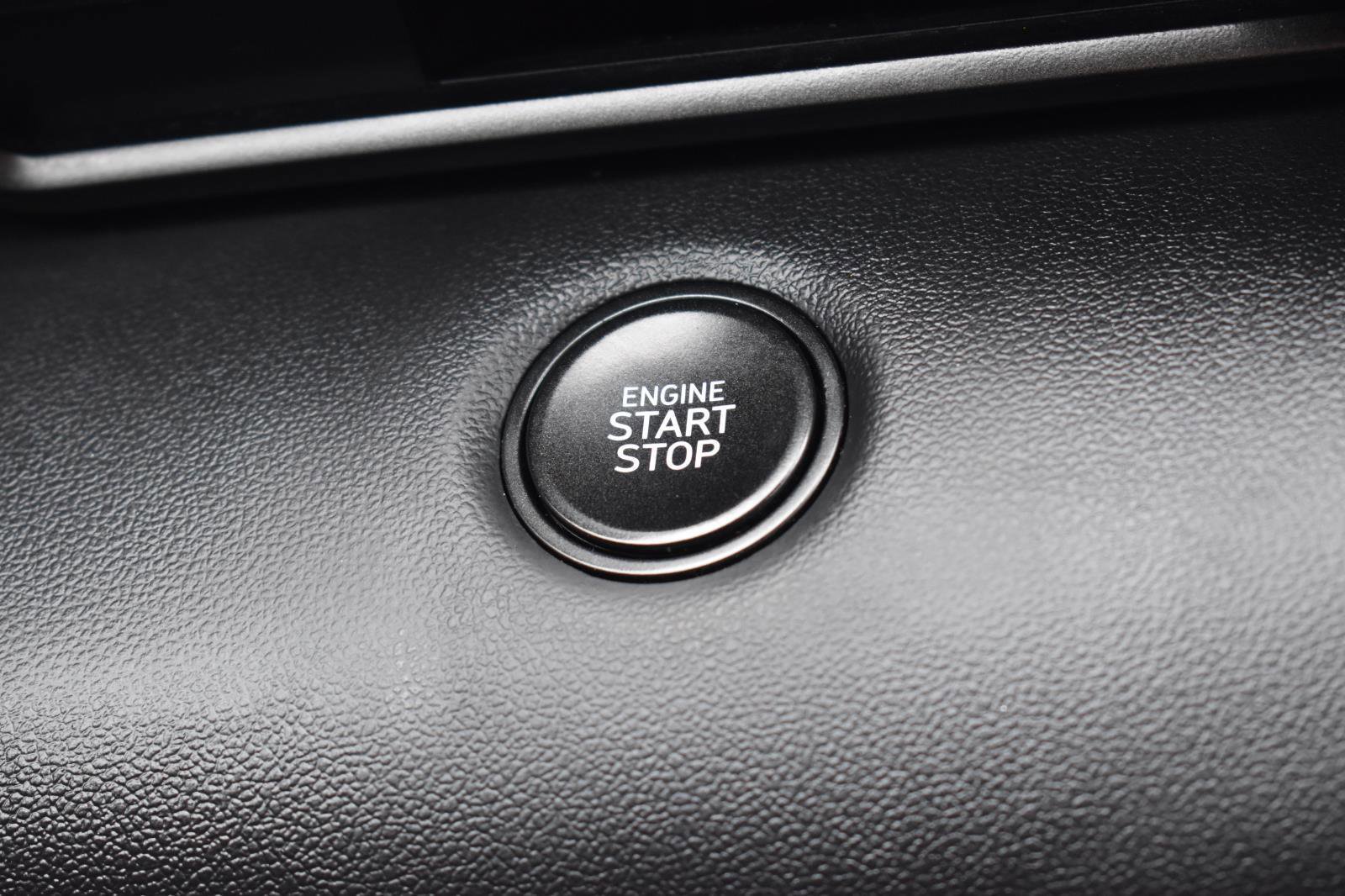Used 2025 Hyundai Elantra Sport image 7