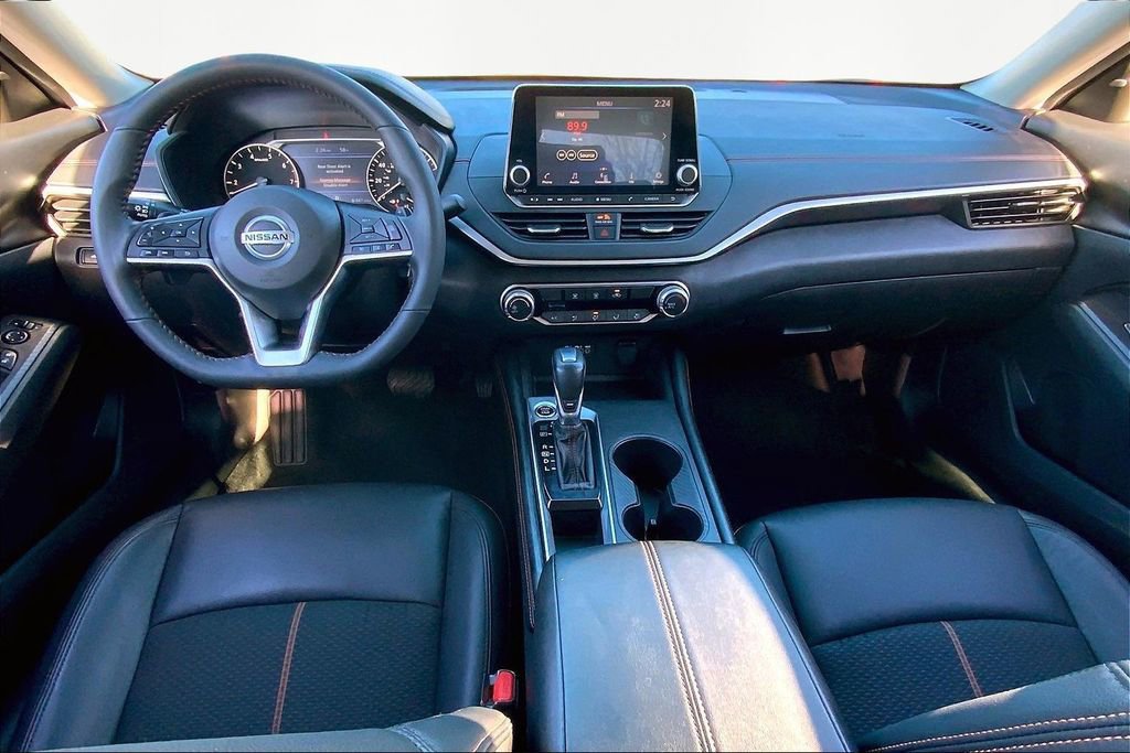 Used 2022 Nissan Altima 2.5 SR image 7