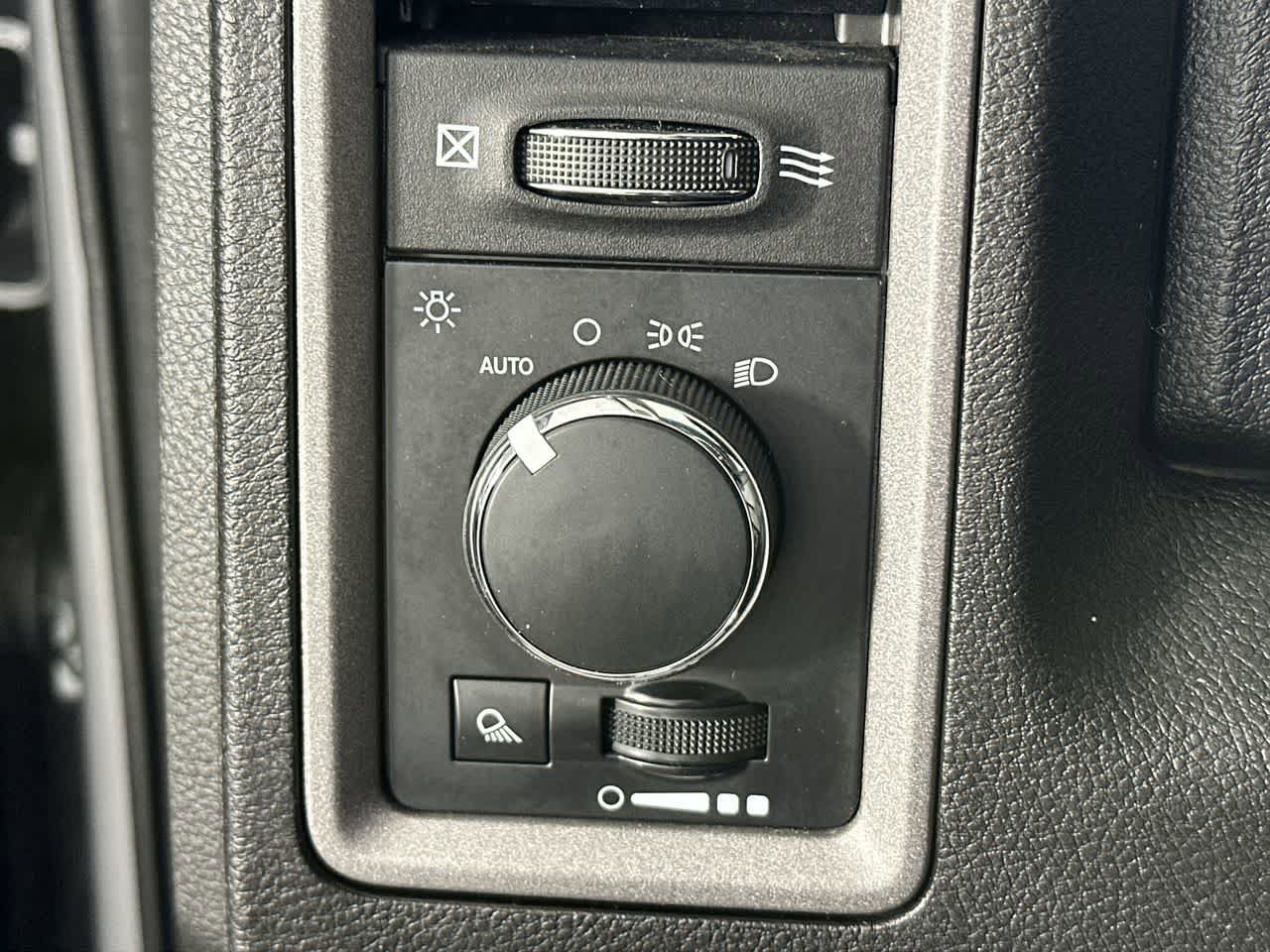 Used 2024 RAM 1500 Tradesman AWD/4WD image 33