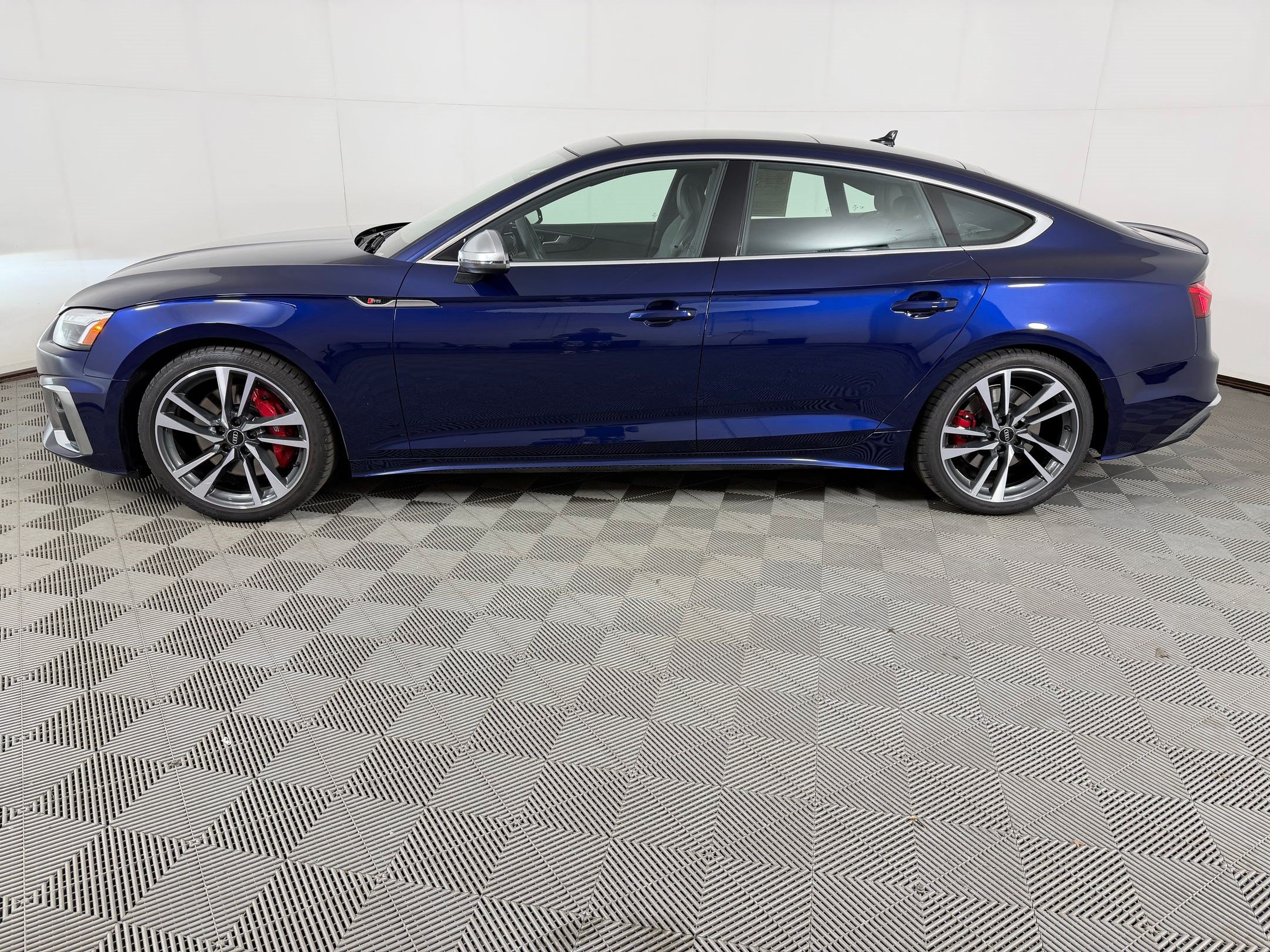 Certified 2024 Audi S5 Premium Plus AWD/4WD image 2