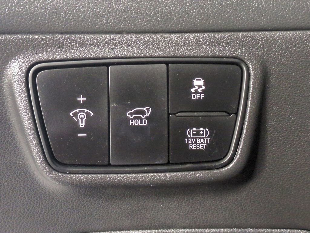 Certified 2022 Hyundai Tucson Limited image 30