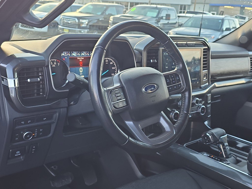 Certified 2022 Ford F150 XLT w/ Equipment Group 302A High image 13