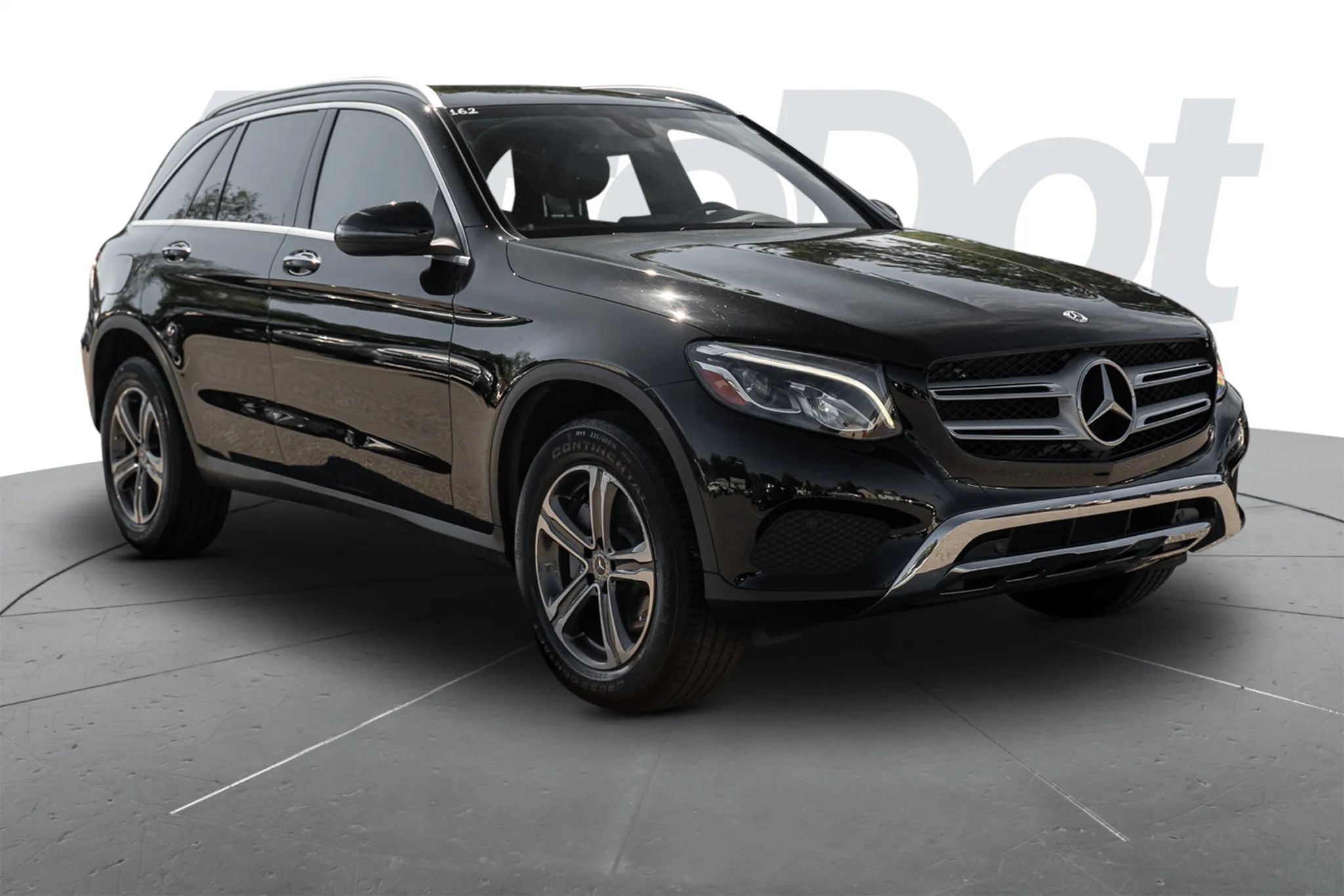 Used 2019 Mercedes-Benz GLC 300 4MATIC w/ Premium Package image 4