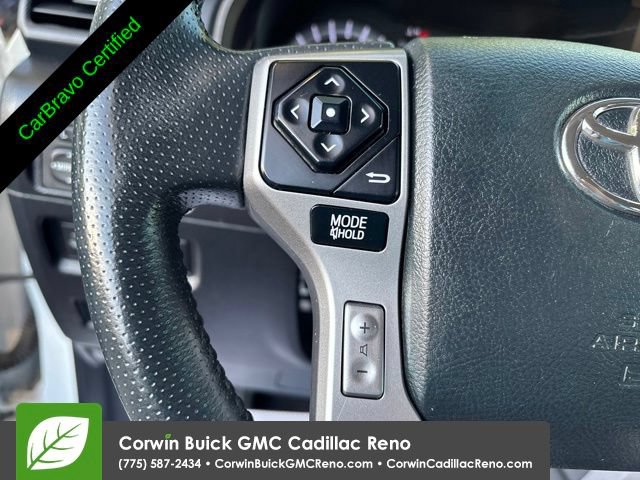 Used 2017 Toyota 4Runner SR5 AWD/4WD image 20