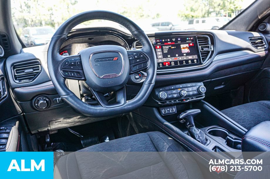 Used 2025 Dodge Durango GT RWD image 29
