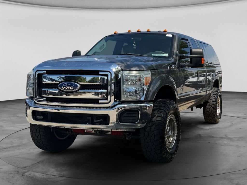 Used 2011 Ford F350 XLT w/ Snow Plow Prep Pkg AWD/4WD image 4