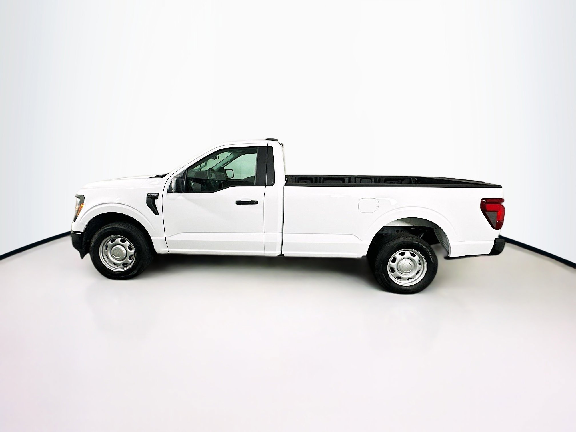 Used 2024 Ford F150 XL image 4