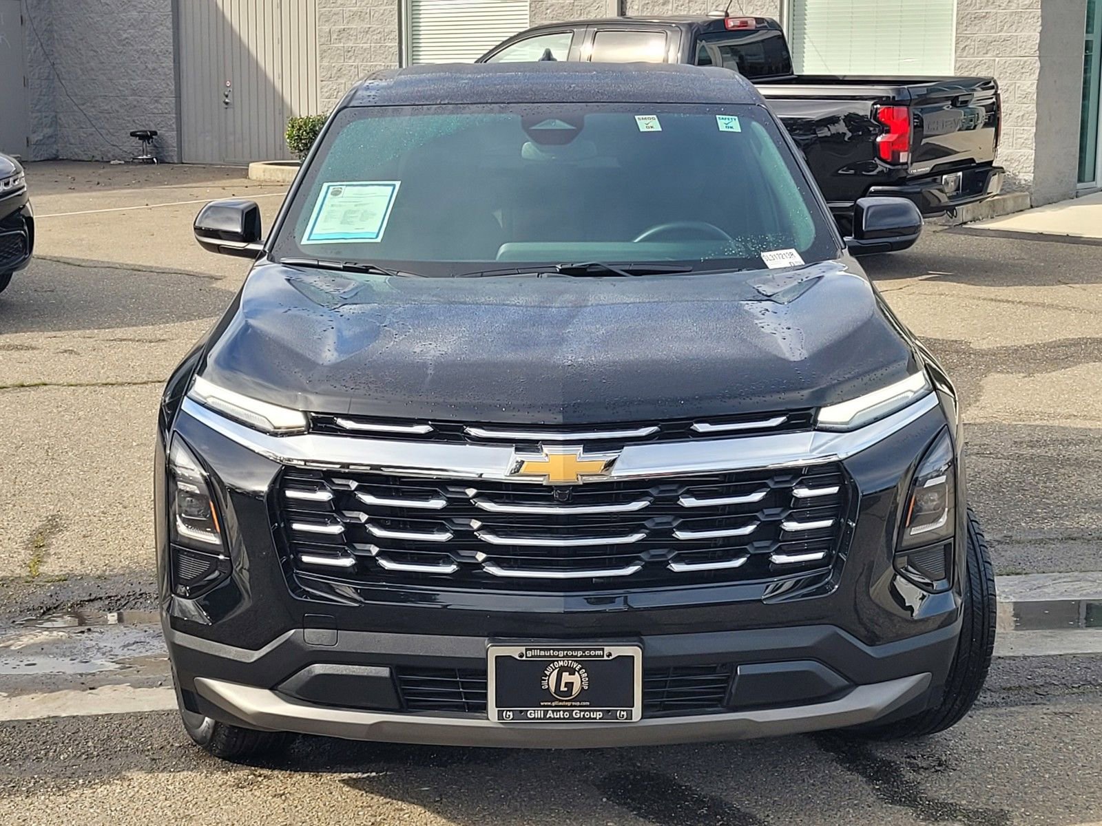 Used 2025 Chevrolet Equinox LT image 2