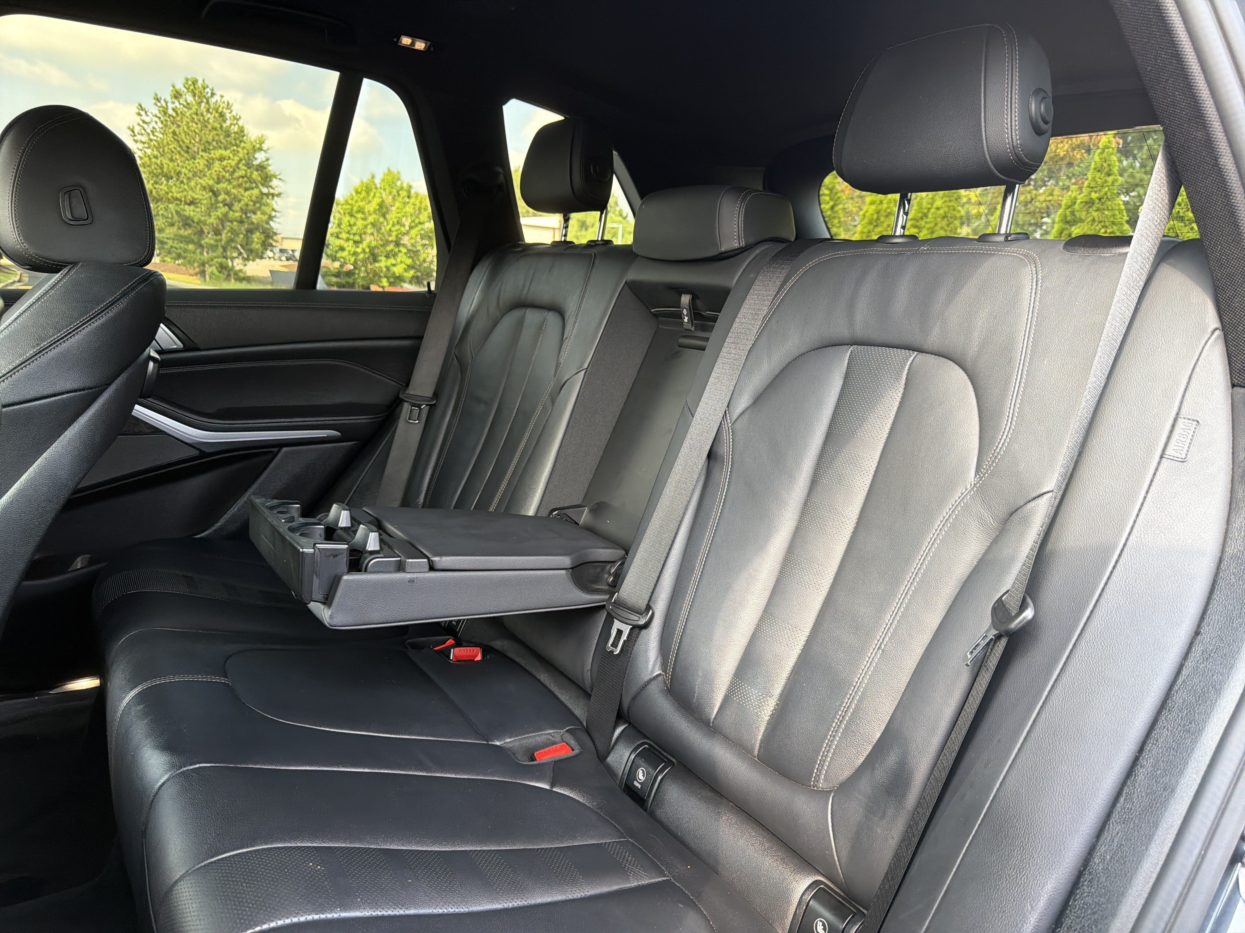 Used 2021 BMW X5 sDrive40i w/ Premium Package RWD image 10