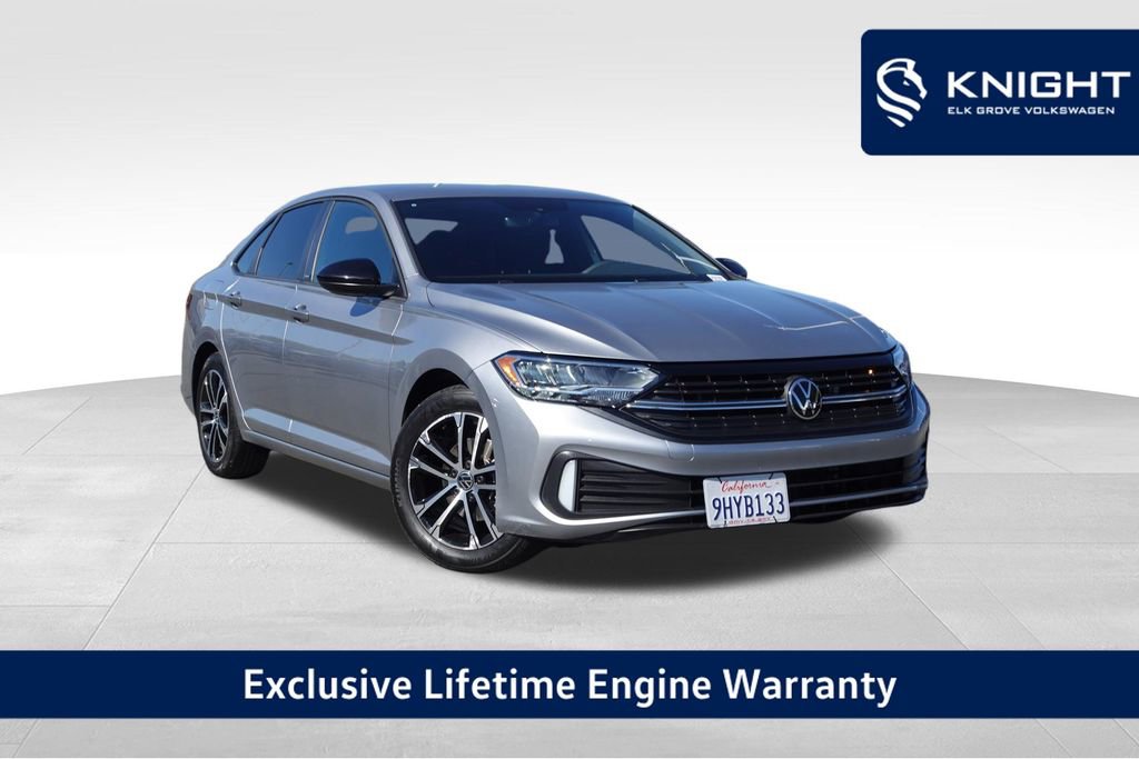 Used 2023 Volkswagen Jetta Sport image 1