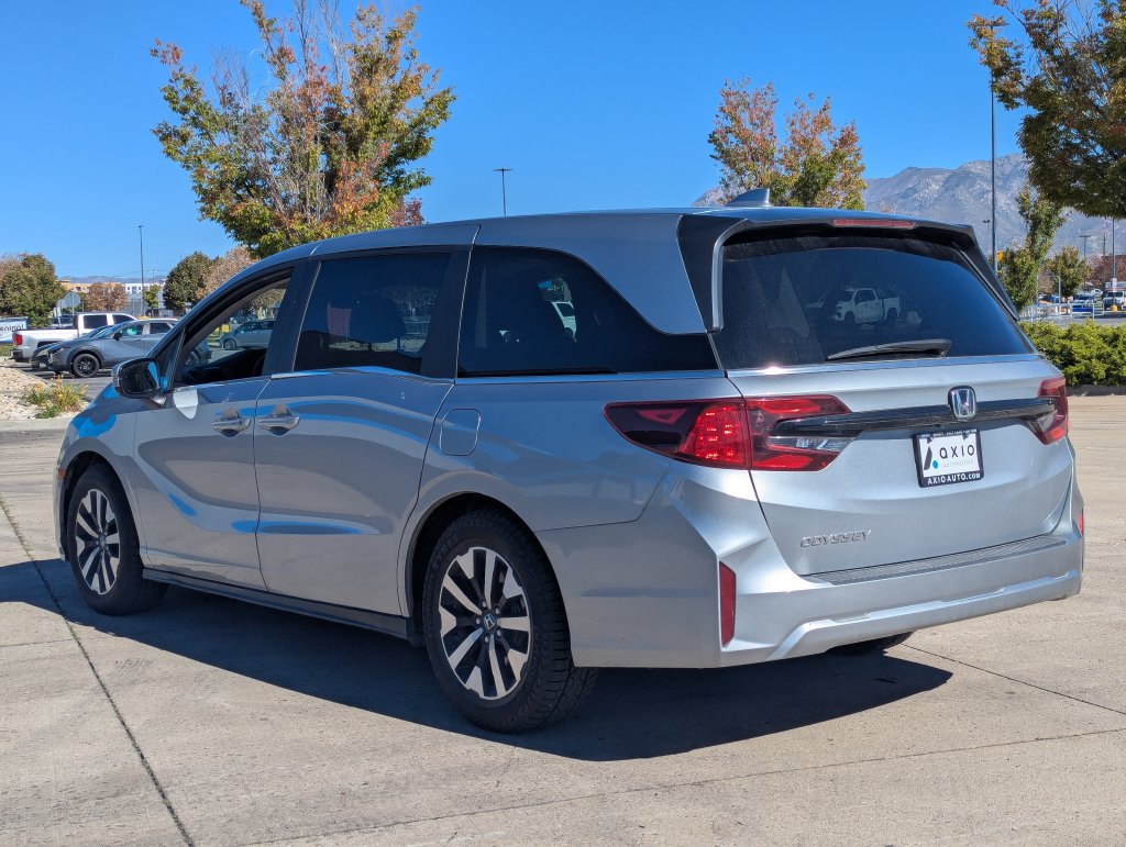 Used 2025 Honda Odyssey EX-L image 6