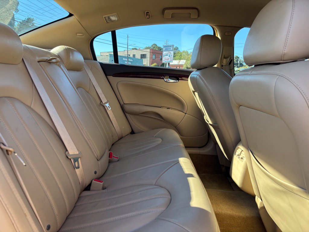 Used 2007 Buick Lucerne CXL FWD image 24