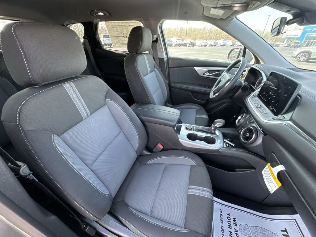 New 2025 Chevrolet Blazer LT image 24