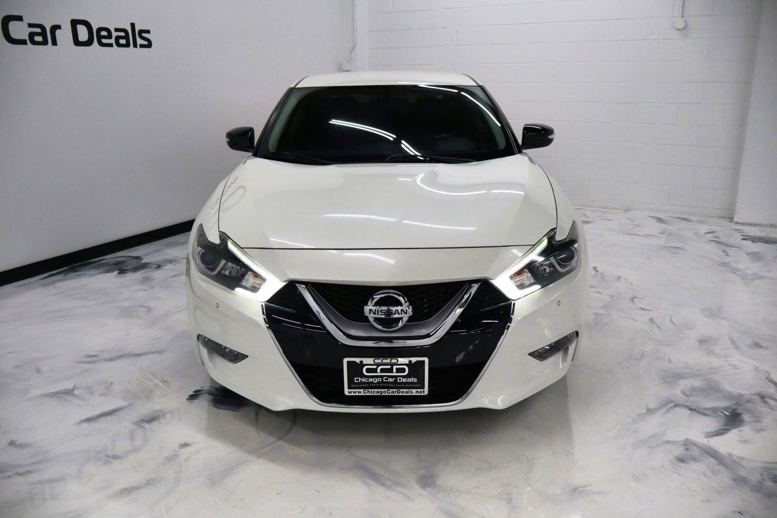 Used 2017 Nissan Maxima SR w/ Midnight Edition image 3