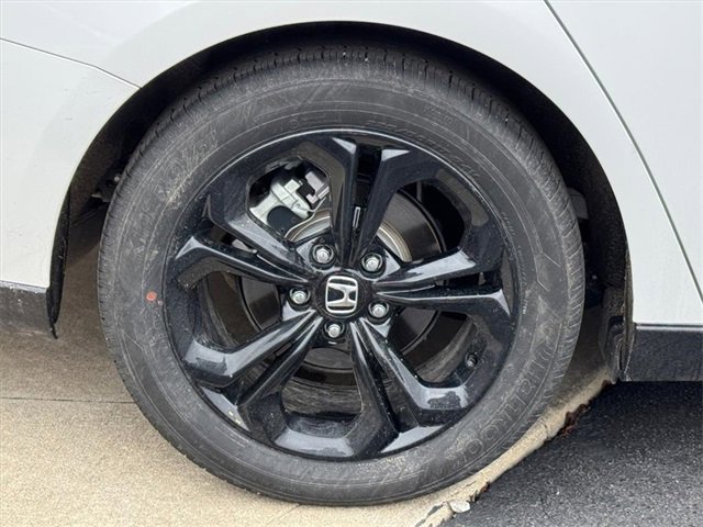 Used 2025 Honda Accord SE image 12