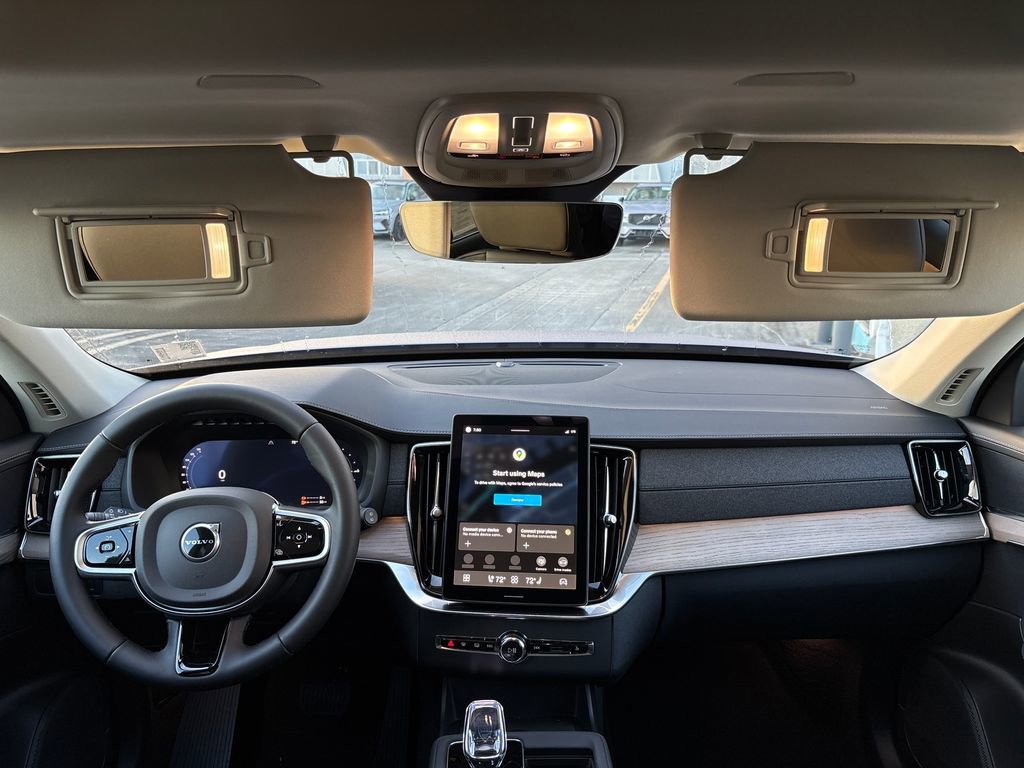 New 2026 Volvo XC90 T8 Core image 12