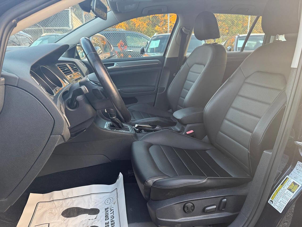 Used 2017 Volkswagen Golf Alltrack SE image 27