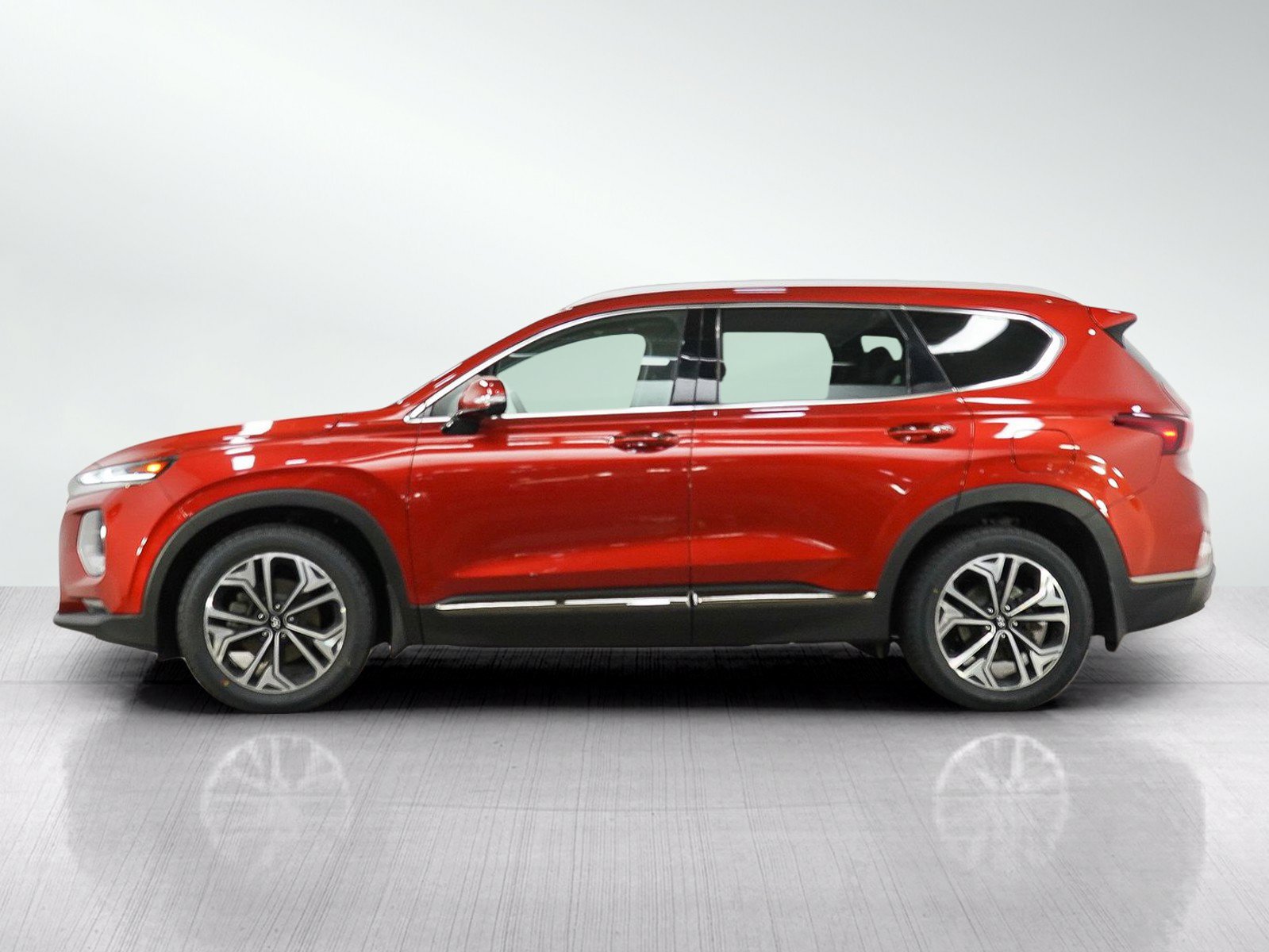 Used 2020 Hyundai Santa Fe Limited AWD/4WD image 2