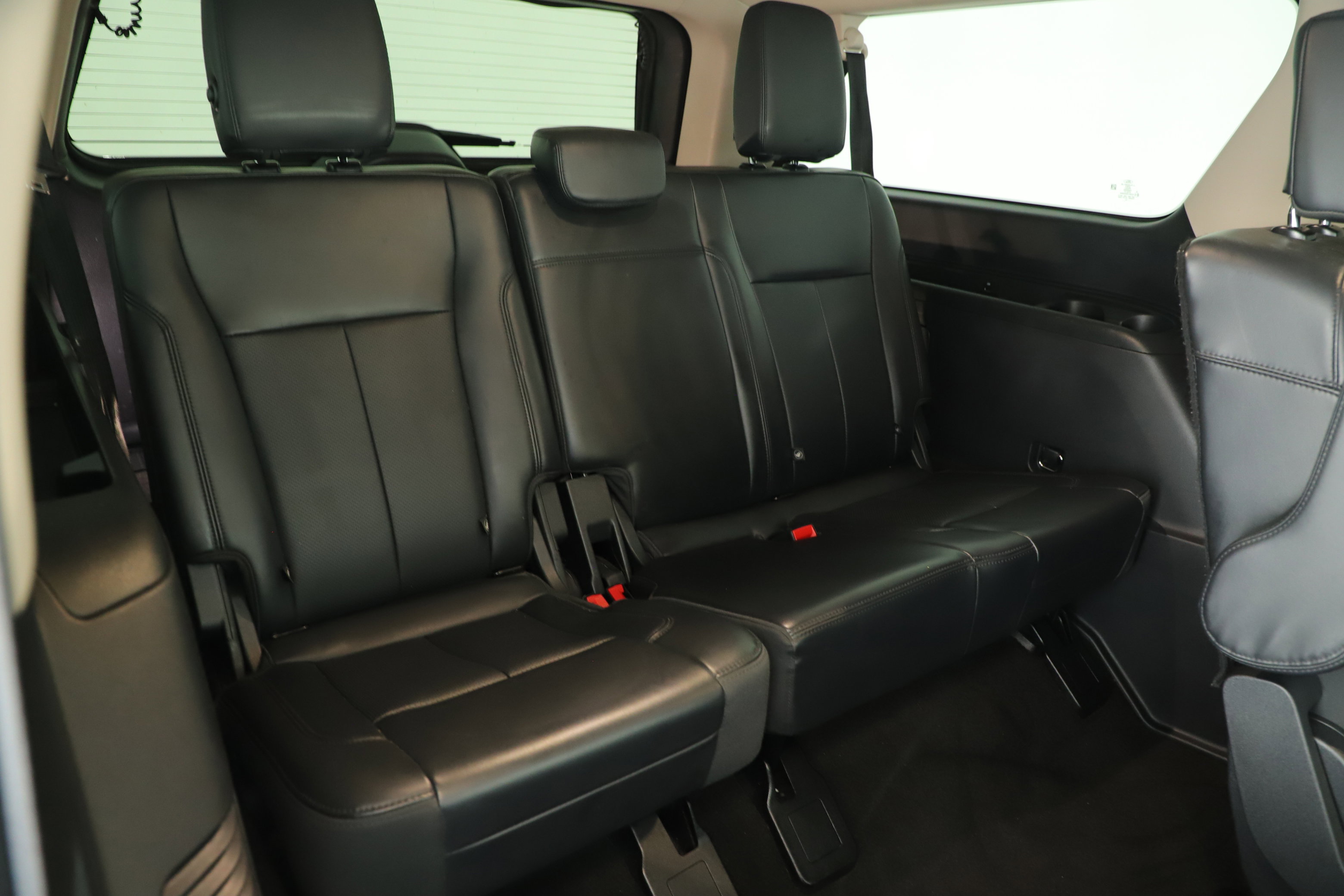 Used 2023 Ford Expedition Max XLT image 8