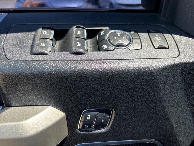 Used 2017 Ford F350 Lariat w/ Lariat Ultimate Package image 9