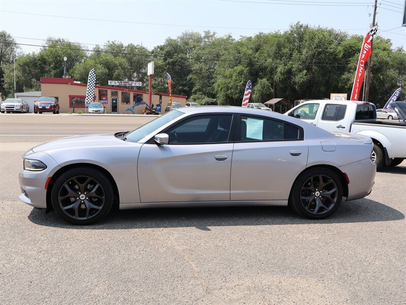 Used 2017 Dodge Charger SXT w/ Plus Group RWD image 4
