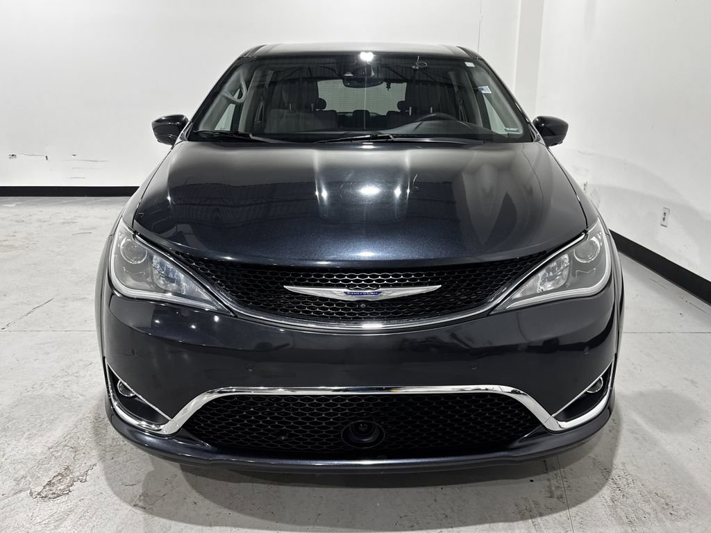 Used 2020 Chrysler Pacifica Touring w/ Advanced Safetytec Group FWD image 10
