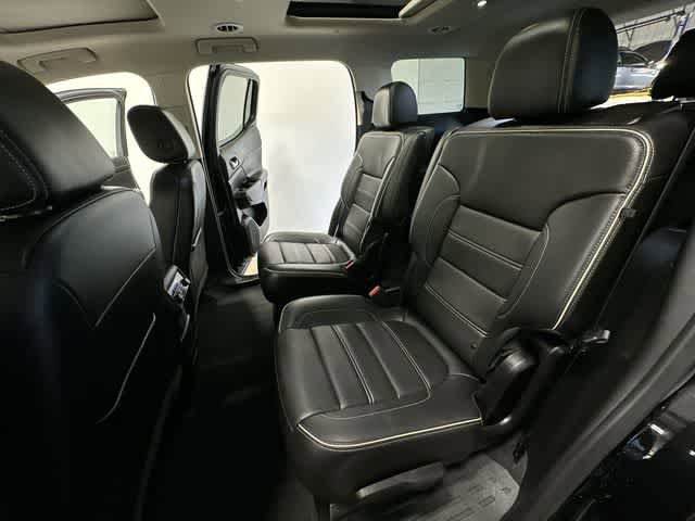 Used 2023 GMC Acadia Denali w/ Denali Ultimate Package image 21