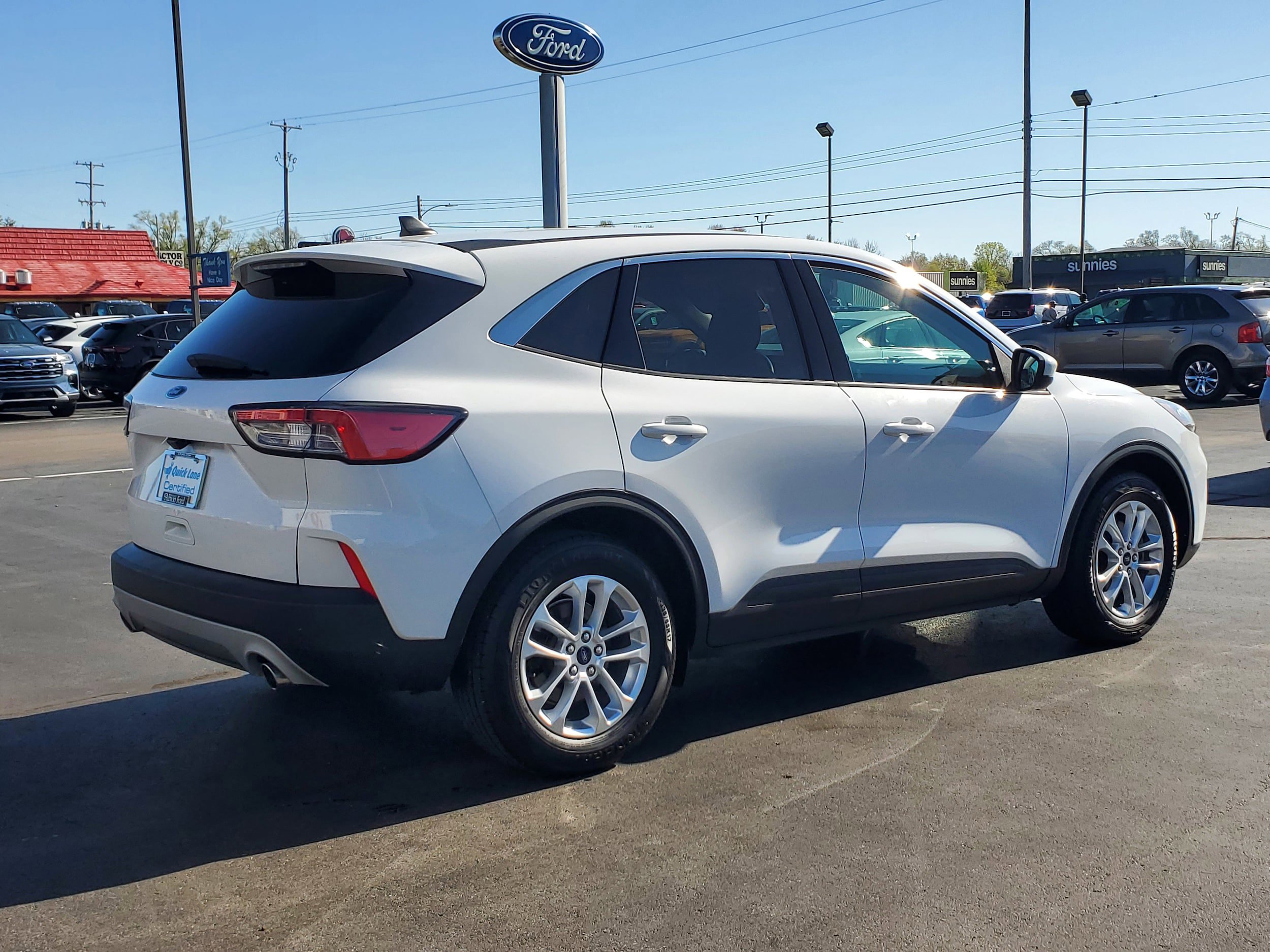 Used 2020 Ford Escape SE FWD image 4