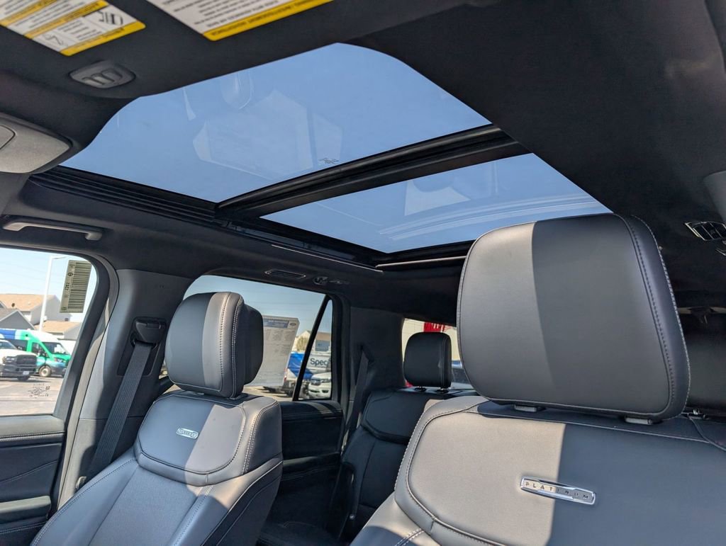 New 2026 Ford Expedition Max Platinum image 5