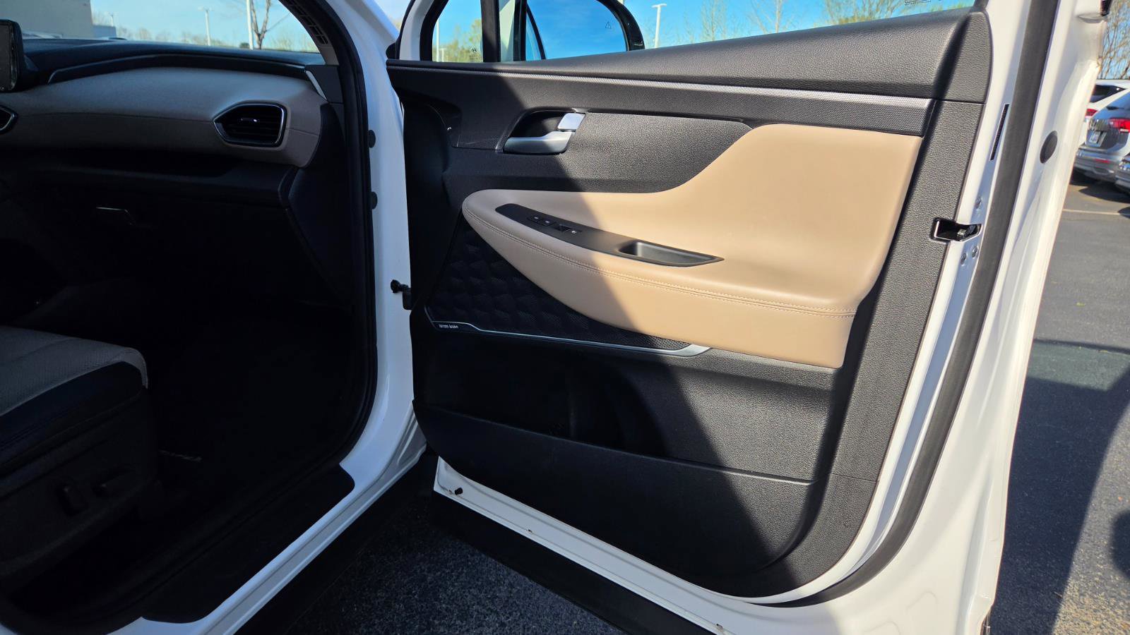 Used 2023 Hyundai Santa Fe SEL w/ Premium Package image 41