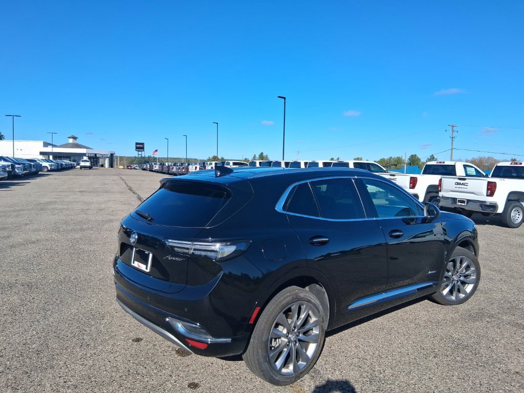 Used 2022 Buick Envision Avenir w/ Safety Package FWD image 7