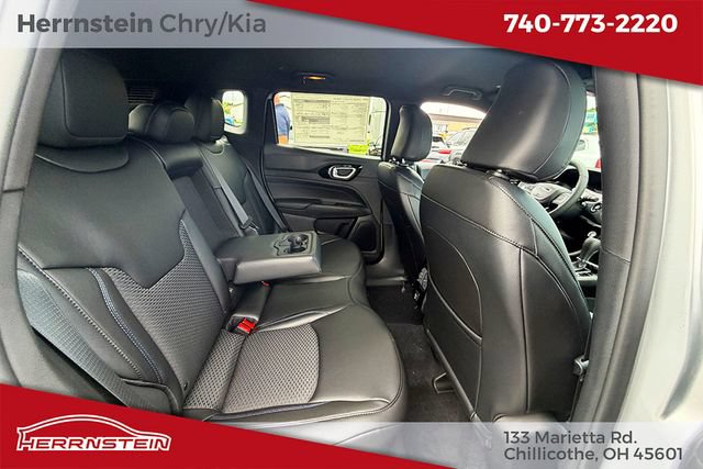 New 2026 Jeep Compass Latitude AWD/4WD image 15