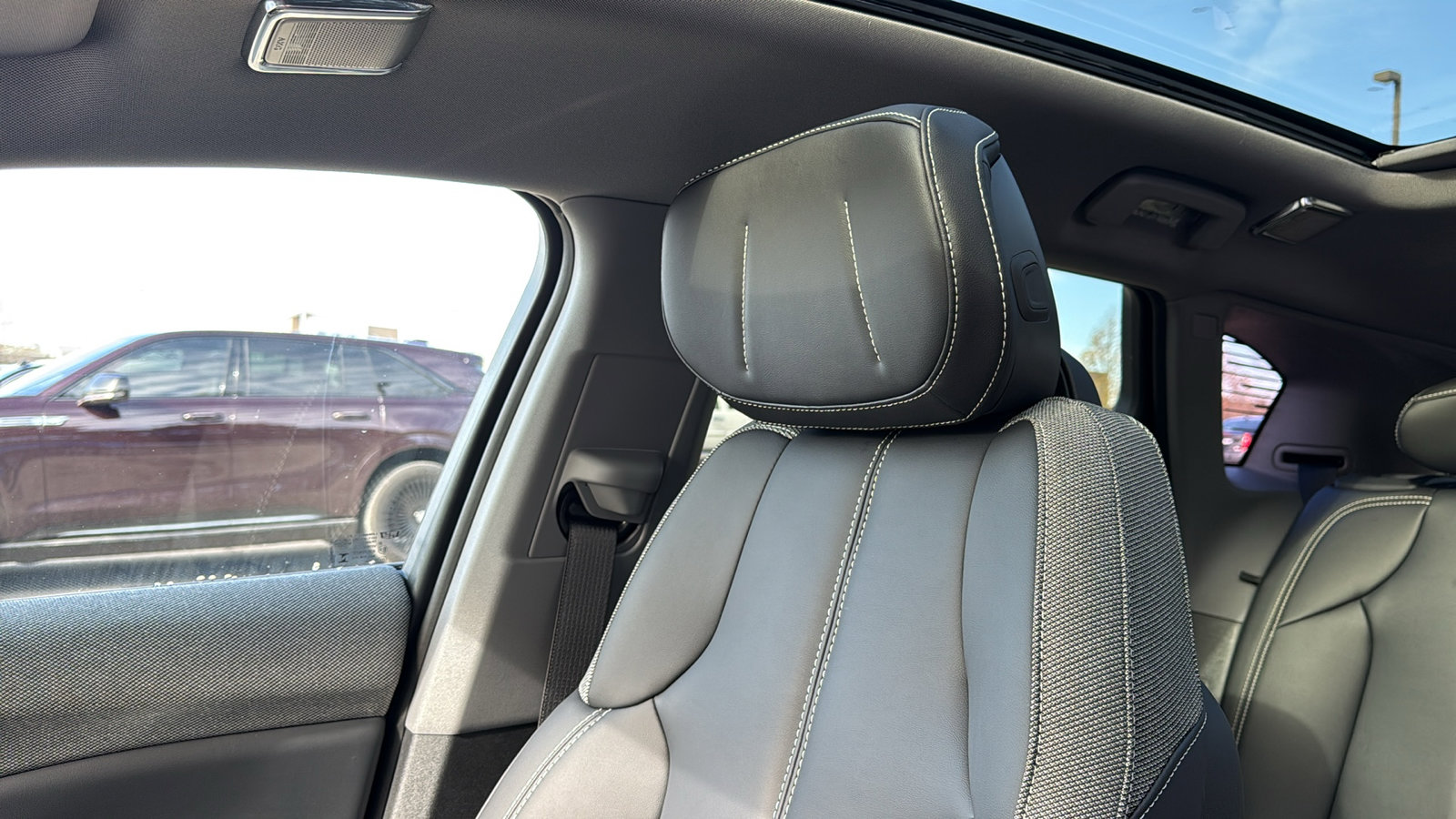 New 2026 Cadillac Optiq Luxury 1 image 22