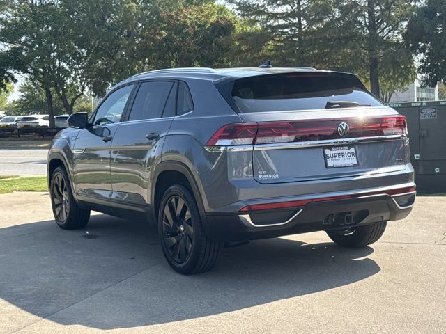 Used 2024 Volkswagen Atlas Cross Sport SE AWD/4WD image 10