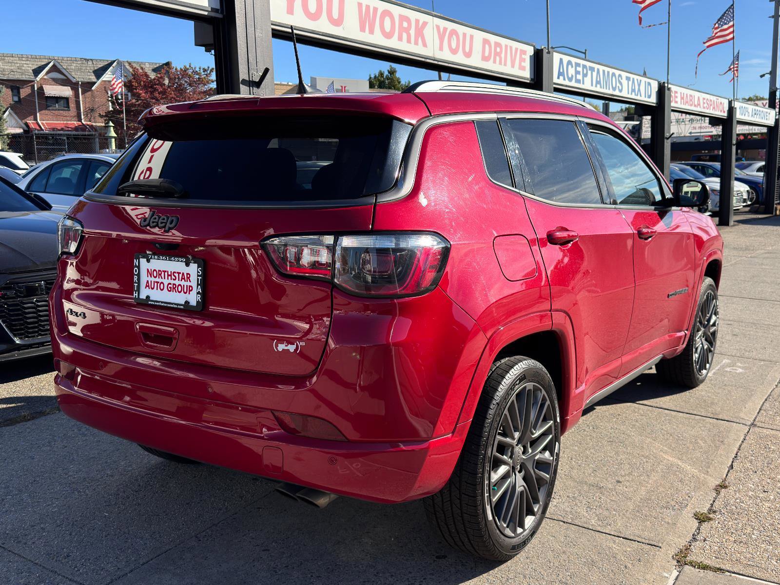 Used 2022 Jeep Compass Limited image 4