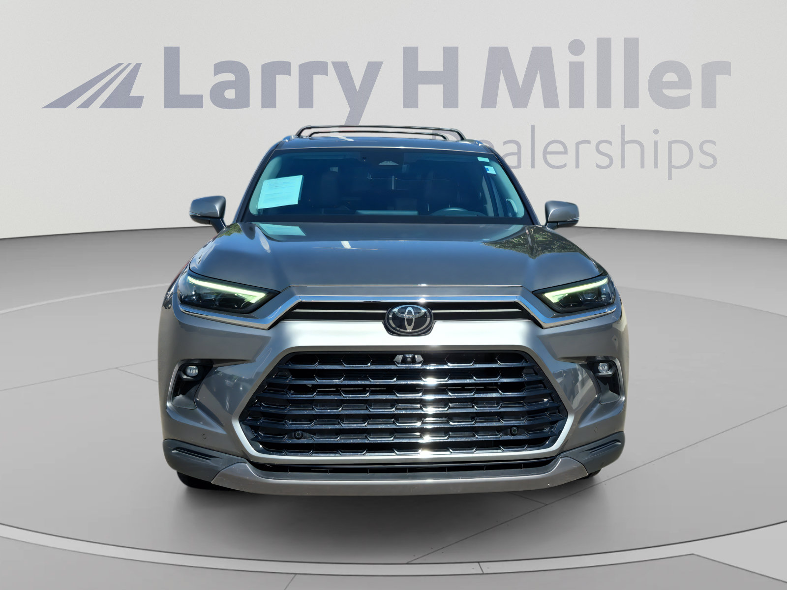 Used 2026 Toyota Grand Highlander AWD image 8