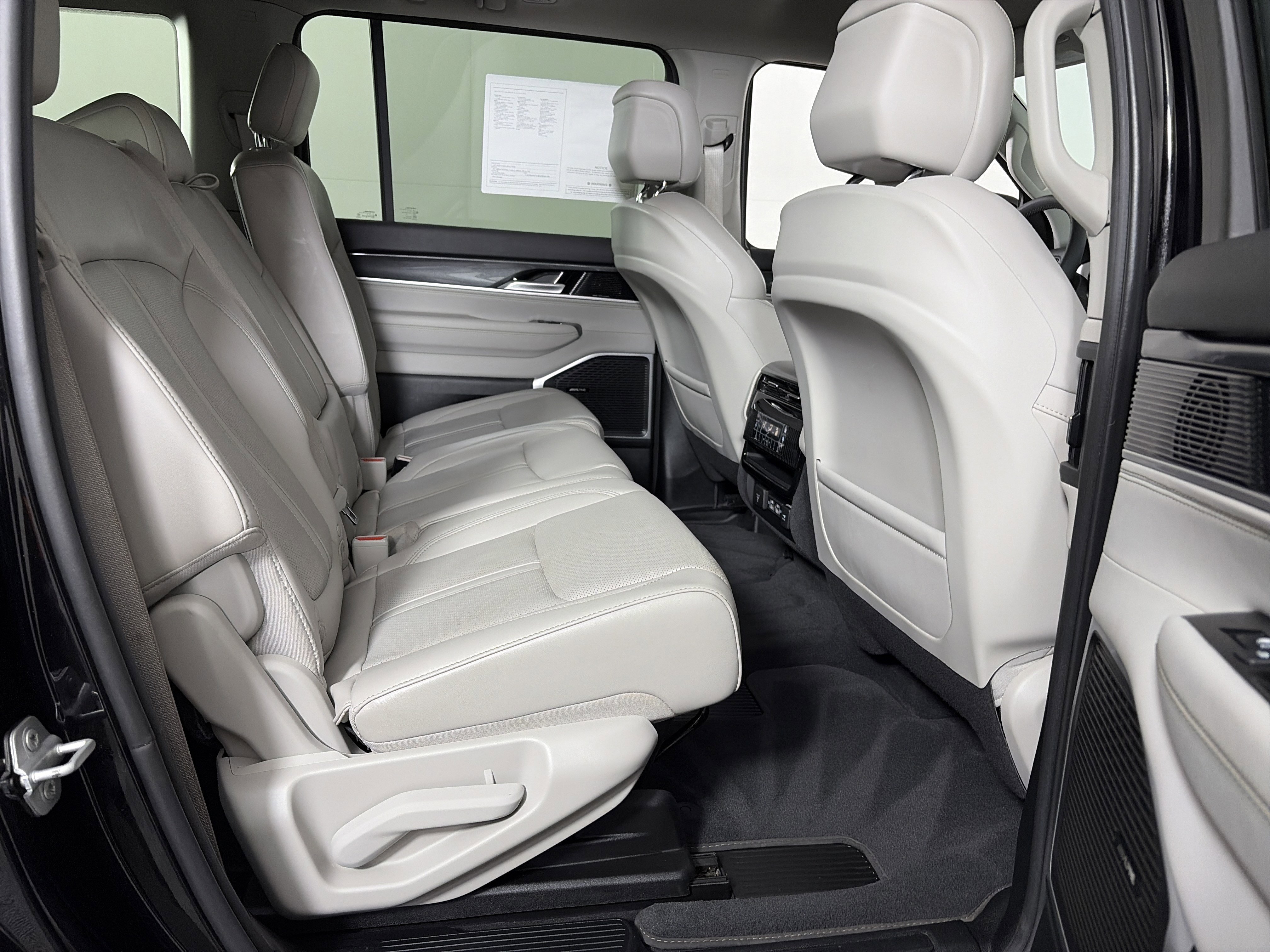 Used 2022 Jeep Wagoneer Series I image 41