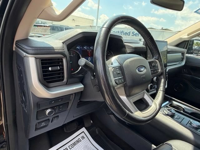 Used 2022 Ford Expedition XLT AWD/4WD image 34