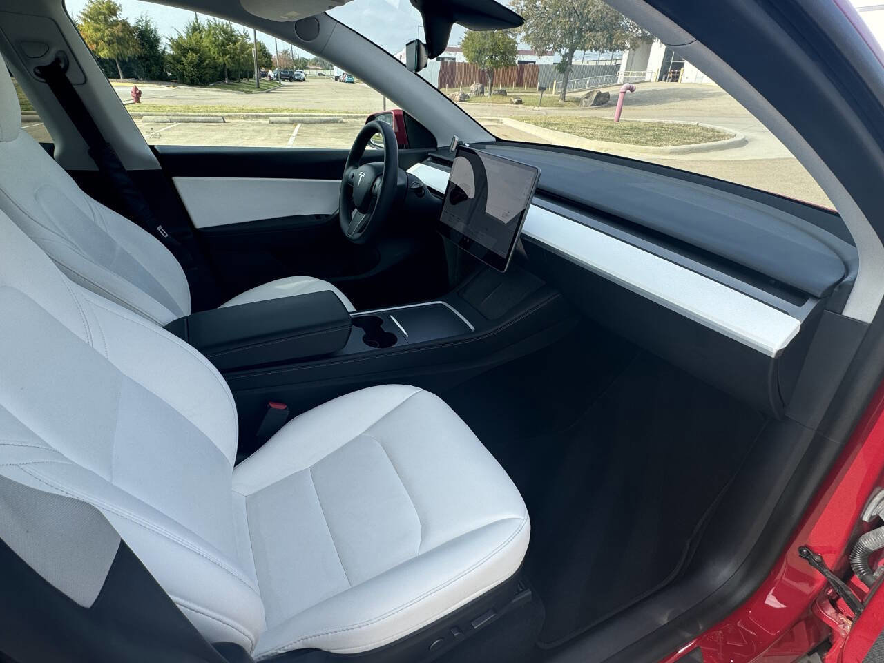 Used 2021 Tesla Model Y Long Range image 17