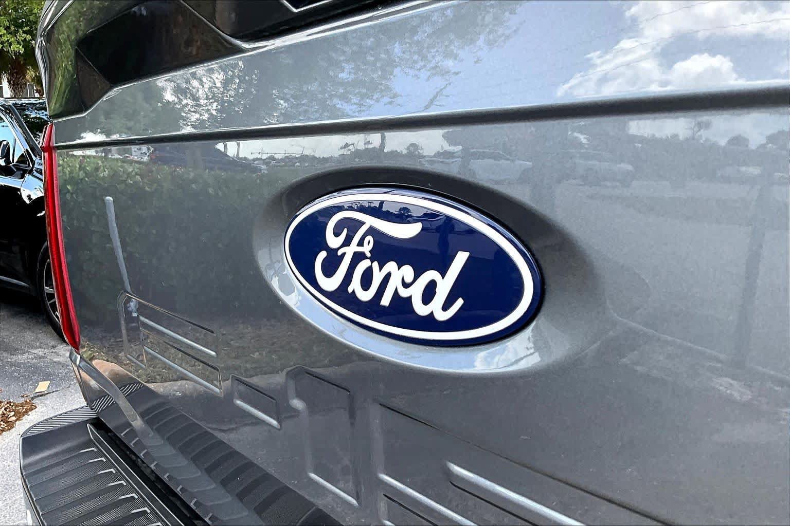 Used 2025 Ford F150 Lariat AWD/4WD image 56